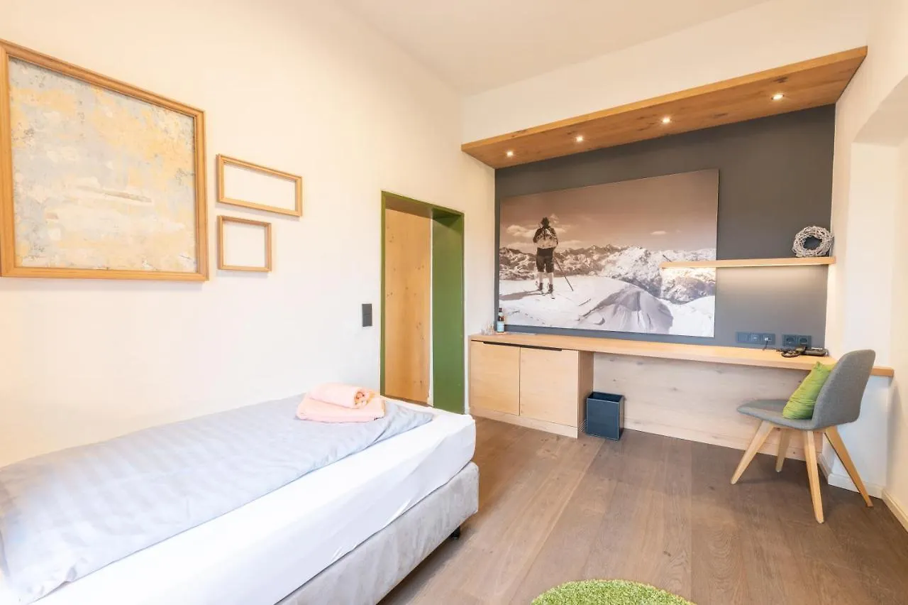 Landhotel Alte Zollstation- Historical Building Pittenhart