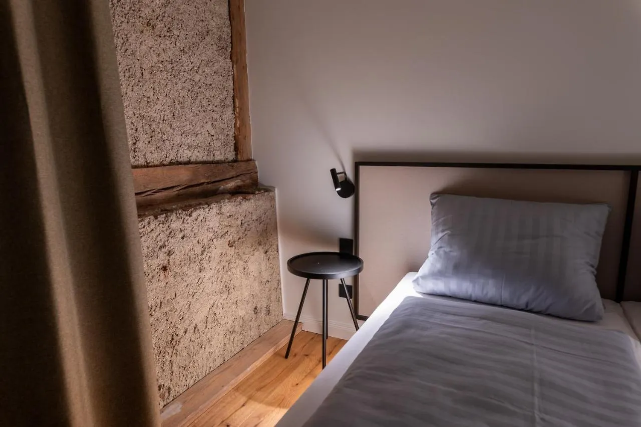 Hotel Landhotel Alte Zollstation- Historical Building Pittenhart