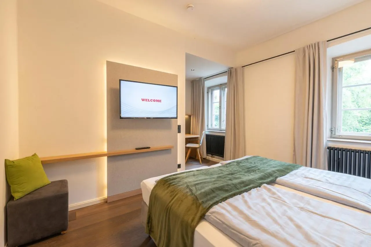 Landhotel Alte Zollstation- Historical Building Pittenhart